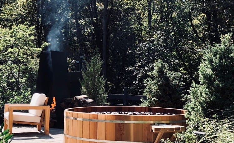 Glamping with a wood-fired hot tub at Ballinderry Park, County Galway